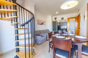 Penthouse sea view, pool, terrace, 2 bedrooms