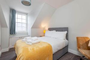 South Street Apartments - No 14G