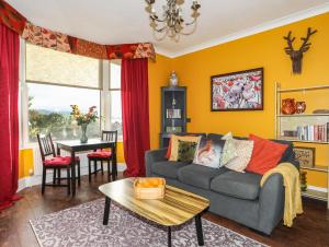 Gweldon - Anchor Deck