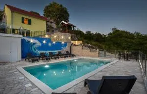 Holiday home Vrvilo- with private pool and playground - Korušce