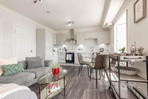 Skye Sands - South Street Residence