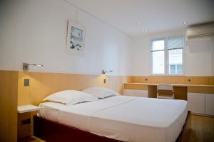 Apolline - Luxury 3BR Suite Quai Saint-Michel Cathedral Views