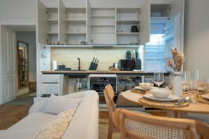 Brand-new 2-room apartment in a top location