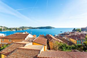 Appartements VOLTI ON THE BAY AP4386 By Riviera Holiday Homes : photos des chambres