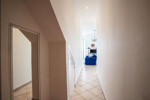 Appartements VOLTI ON THE BAY AP4386 By Riviera Holiday Homes : photos des chambres