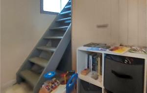 Maisons de vacances Beautiful Home In Criquetot-lesneval With Kitchen : photos des chambres