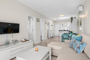 Home2Book Modern Apt Puerto del Carmen, Terrace