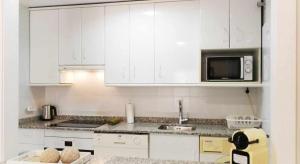 Marbella centro playa by Houselogy