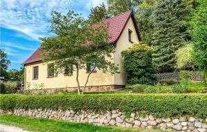 Cozy Home In Burg Stargard With Wifi - 新勃兰登堡