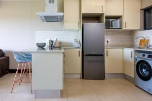 Luxury 303 Marina Bay Apartment