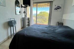 Cosy family nest with balcony and shared pool
