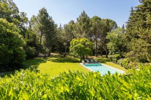 Villas VillaOustal. Parc Arbore 4500 m2. Piscine chauffee. : photos des chambres