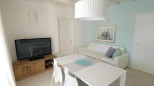 Villaggio dei Pellicani Apartments