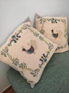 Karaly - Casa vacanze posto automoto