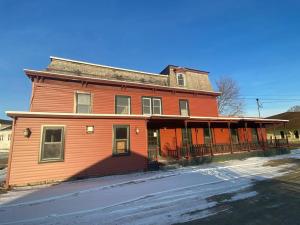 5 Bed 3 bath Apt Near Jiminy Peak Berkshires