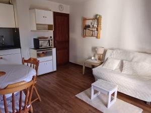 Appartement 2 Pièces, 5 Pers, Proche Télésiège, Balcon - FR-1-676-64