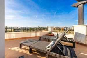 Bright Apartment with Large Terrace - MO4223LT