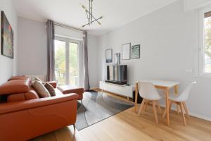 GuestHost - Cimiano M2 Balcony Apartment