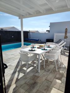 Villa Anny piscina climatizada aire acondicionado espaciosa y luminosa!