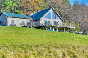 Charming New York Chalet with Hot Tub and Game Room! - Middleburgh