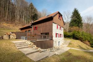 La Désirade Incroyable lodge typique dans les Vosges du Sud