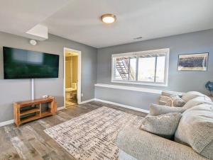 The Peakview Mirage [Newly Renovated Near USAFA]