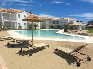 Les Maisons Apartments