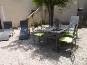 Location gîte Olive en Provence - Villedieu