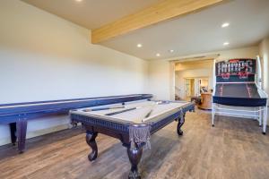 Game Room + Views: Angel Fire Escape
