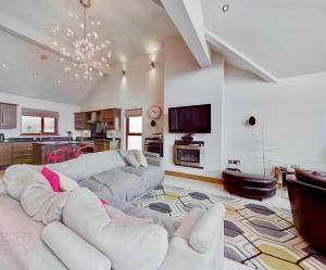 Atlantic View Coach House - tourist board approved
