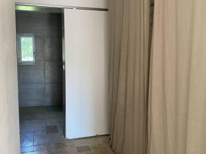 Maisons de vacances Maison Plan-d-Orgon, 4 pieces, 7 personnes - FR-1-767-4 : photos des chambres