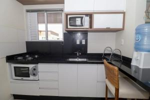 Pardal Village 501 - Cobertura 3 quartos com Piscina Privativa à 200 metros da Praia de Bombas