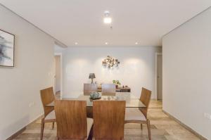 Spacious 2 bedroom apt in Villa Morra