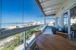 163 - Cobertura de Luxo com vista Mar em Mariscal