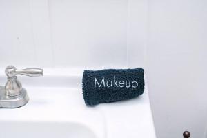 Free Parking - High Speed Internet - Yard