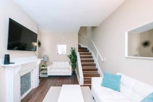 Free Parking - High Speed Internet - Yard