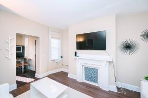 Free Parking - High Speed Internet - Yard