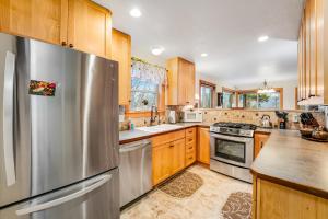 Experience Montana Cabins - Hummingbird Family Cabin #6