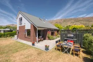 Wanaka Tranquility - Wanaka Holiday Home - Glendhu