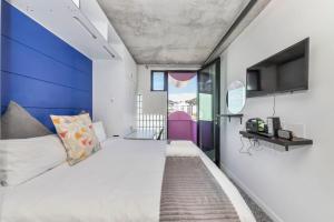 Modern Tranquil Studio Apartment Cape Town CBD!