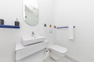 Modern Tranquil Studio Apartment Cape Town CBD!