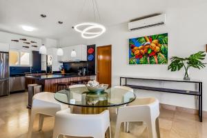 Flamingos Beach 401