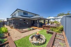 Tipsy Turtle Beach House - Lake Tabourie