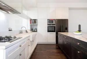 SEA FOR MILES at Semaphore to relax & unwind - Largs