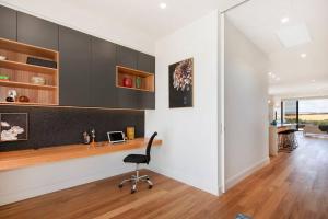 SUNSET CLIFFS luxury stay at Maslin Beach