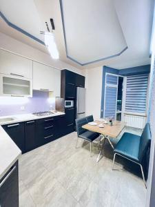 Apartments Tsekhova 1 street