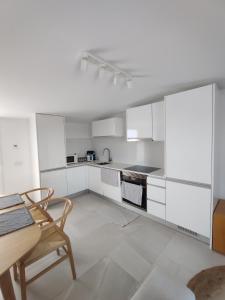 2 Terraces Flat River and Marina View