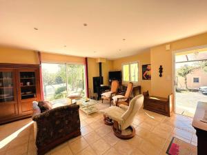 Maisons de vacances Maison Labeaume, 4 pieces, 6 personnes - FR-1-697-26 : photos des chambres