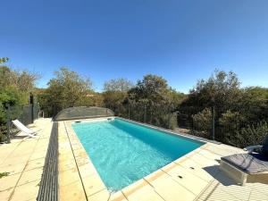 Maisons de vacances Maison Labeaume, 4 pieces, 6 personnes - FR-1-697-26 : photos des chambres