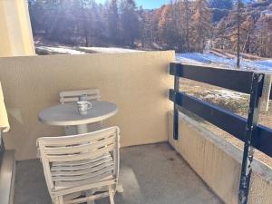 Appartement à Risoul, balcon, 2 pièces, 6 couchages, parking, animaux admis - FR-1-330-572